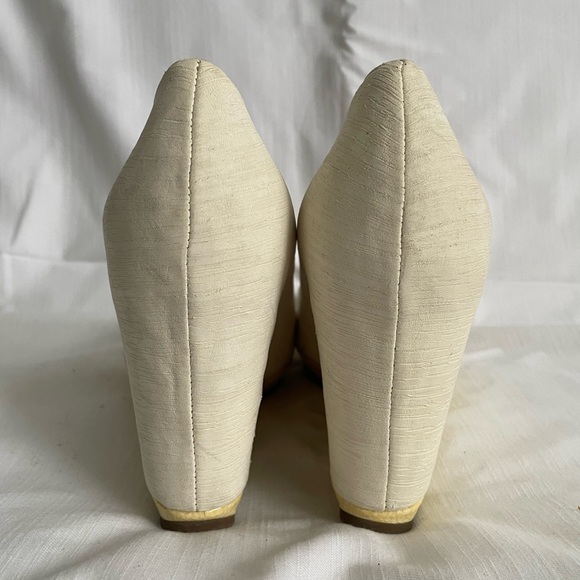 Modern Vintage Off-White Peep-toe Wedges - Picture 3 of 3